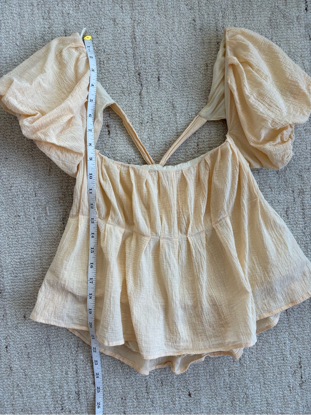 ASTR The Label Yellow Puff Sleeve Open Back Peplum Top Revolve Nordstrom - Small - Picture 8 of 9